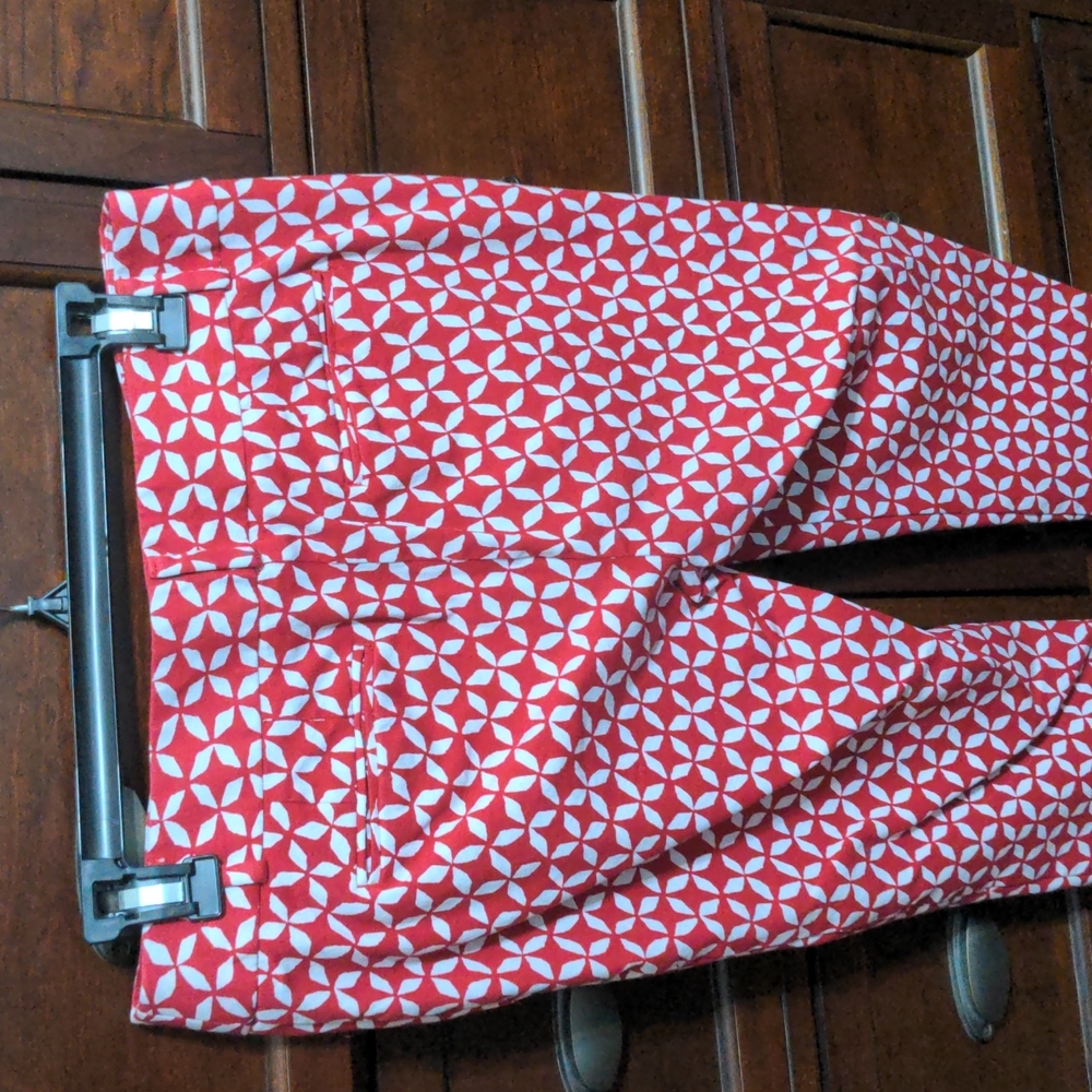 Ann Taylor Loft Women's Red & White Julie Skinny Pants. Size 6 P - Picture 3 of 7